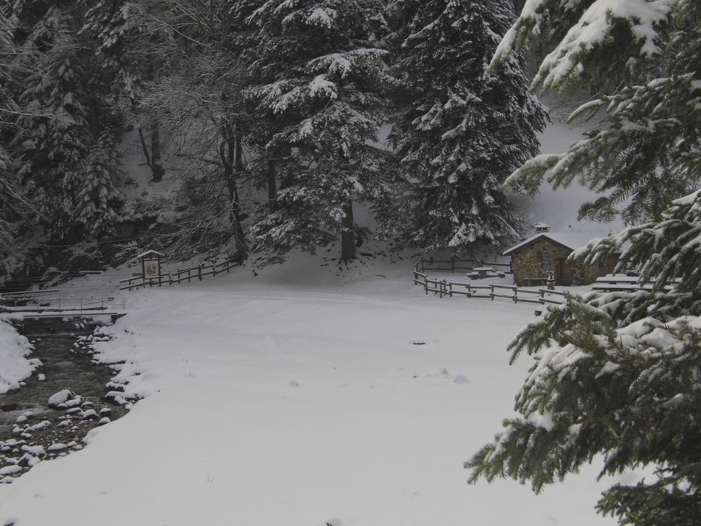 Gite Auberge Les Cascades La Mongie Exterior foto