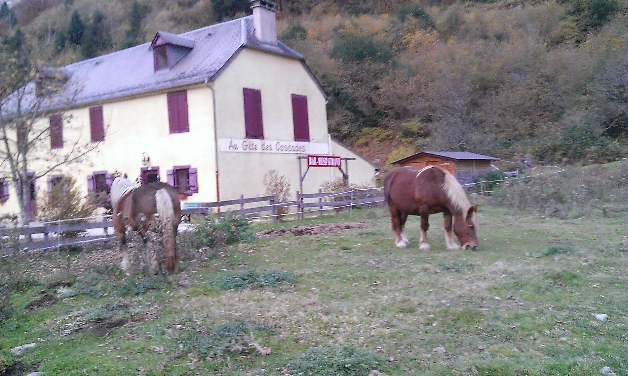 Gite Auberge Les Cascades La Mongie Exterior foto